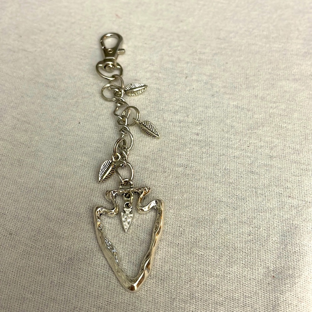 😀 KEYCHAIN 4-3/4” NWOT Hand Crafted Myself July 2022 Beautiful Arrowhead